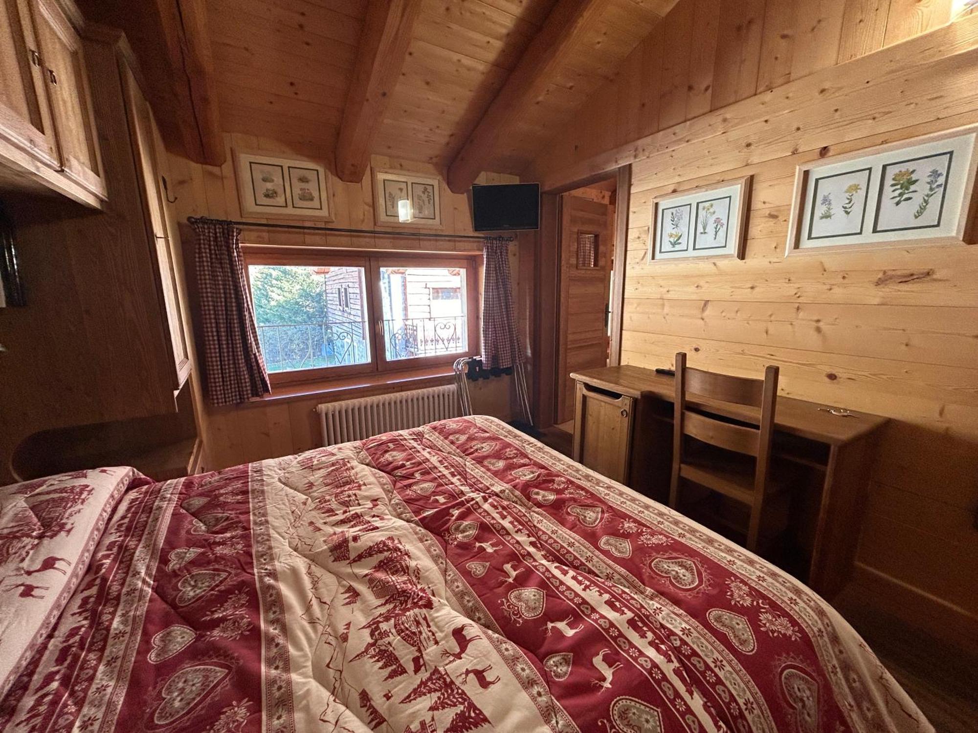 Hibou Chambres - กอนเญ ภายนอก รูปภาพ
