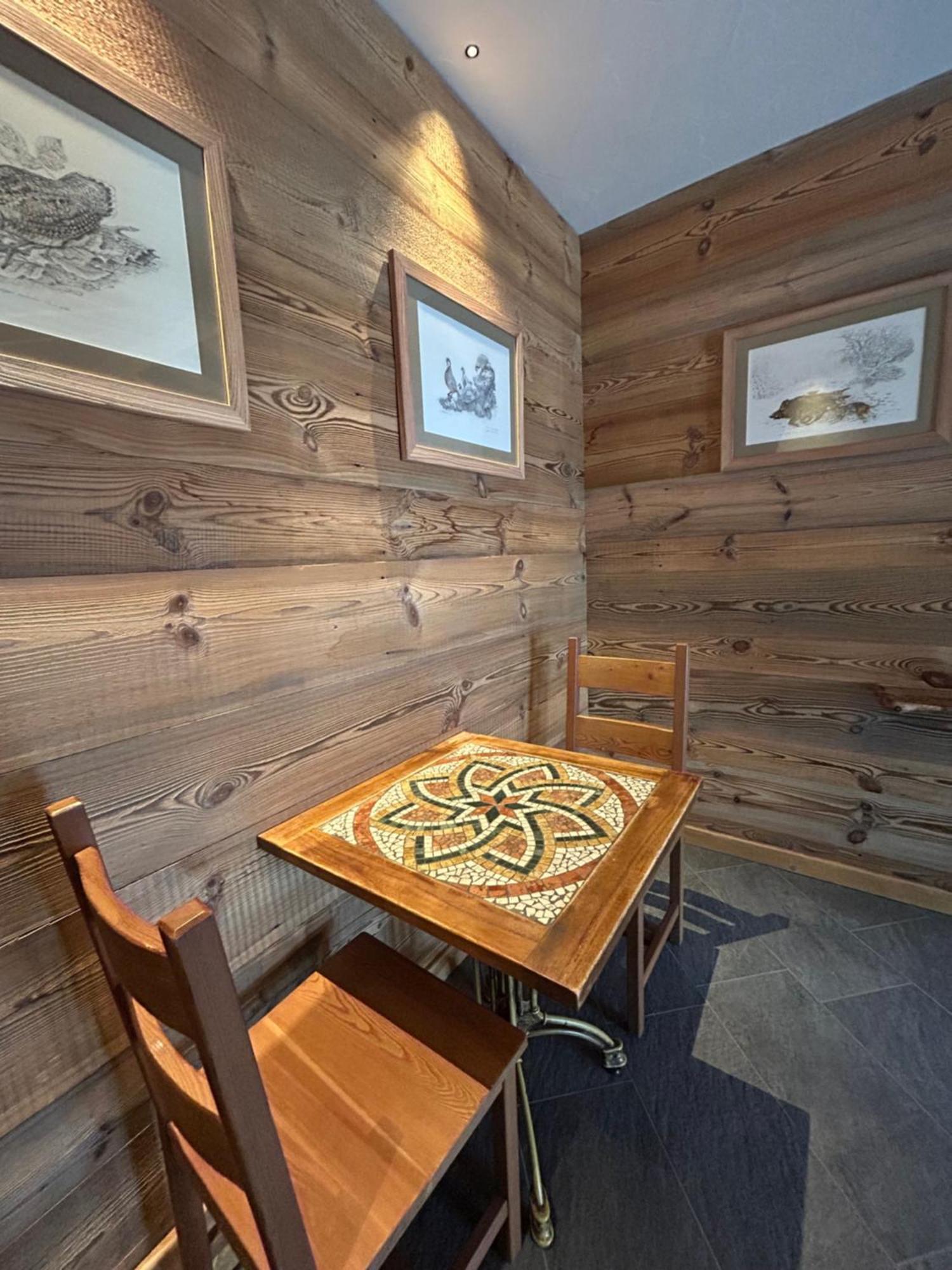 Hibou Chambres - กอนเญ ภายนอก รูปภาพ