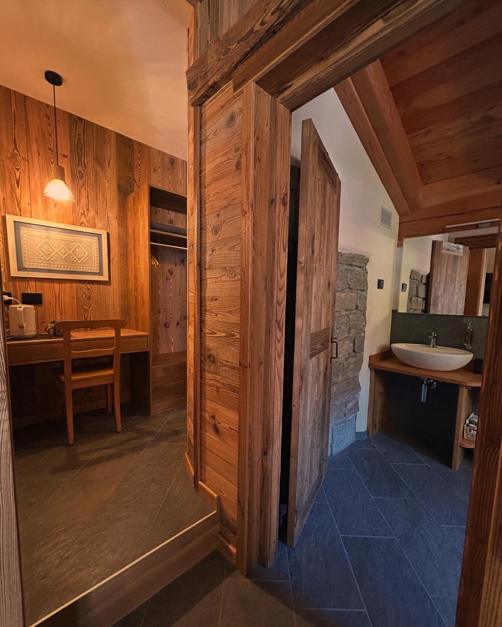 Hibou Chambres - กอนเญ ภายนอก รูปภาพ
