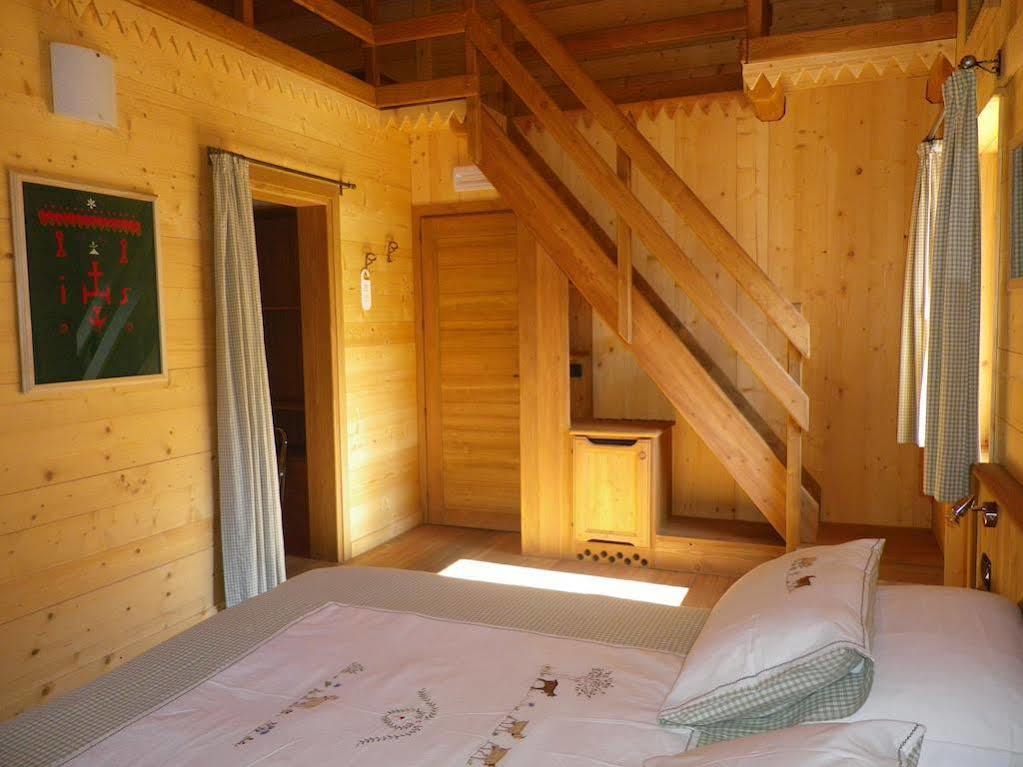 Hibou Chambres - กอนเญ ภายนอก รูปภาพ
